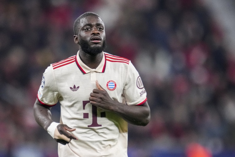 德天空：拜仁与于帕就续约至2030年进行新的谈判，双方都愿续约