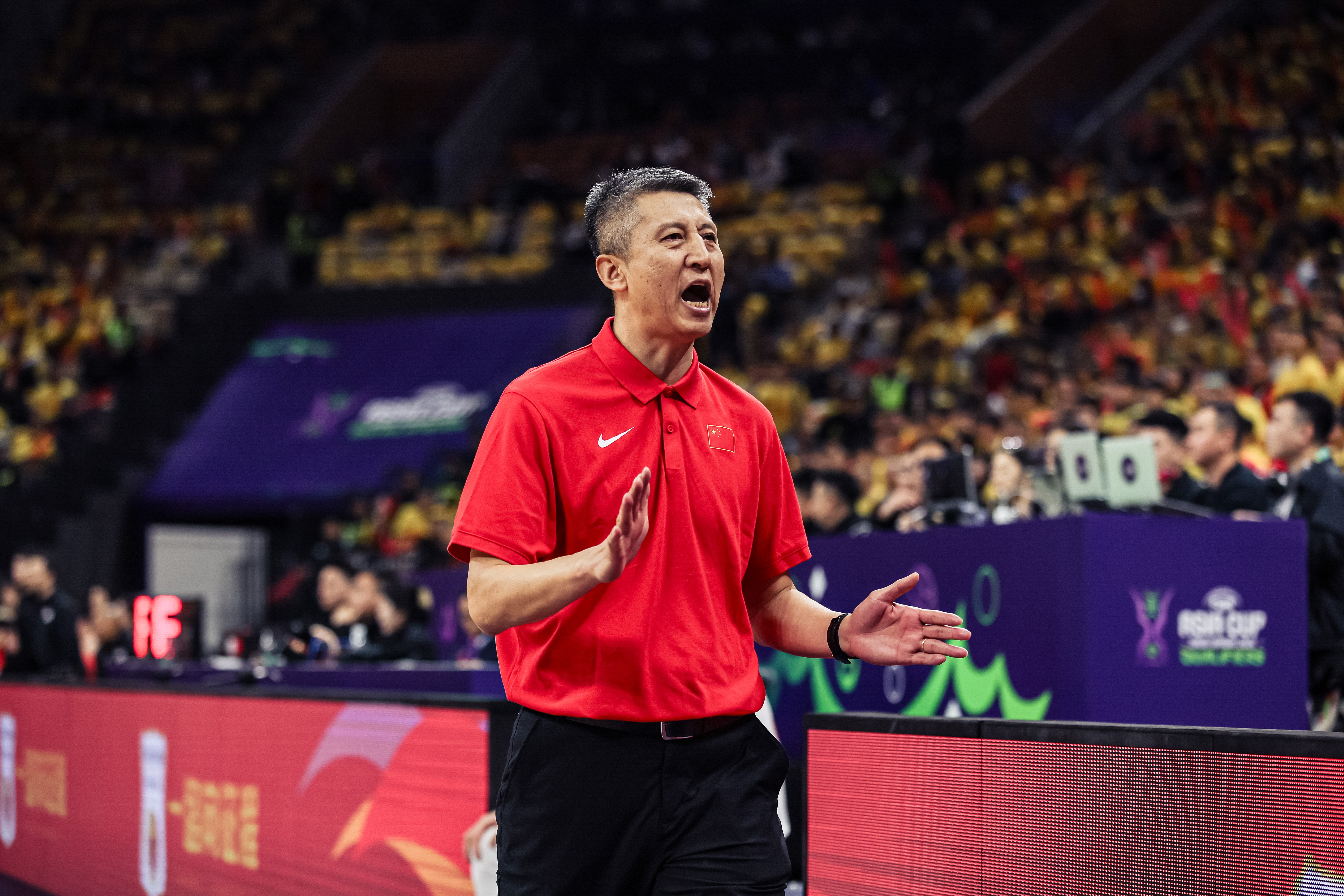 媒体人：亚洲篮球层面 郭指导显然更相信防守至上&高强度逼抢围堵