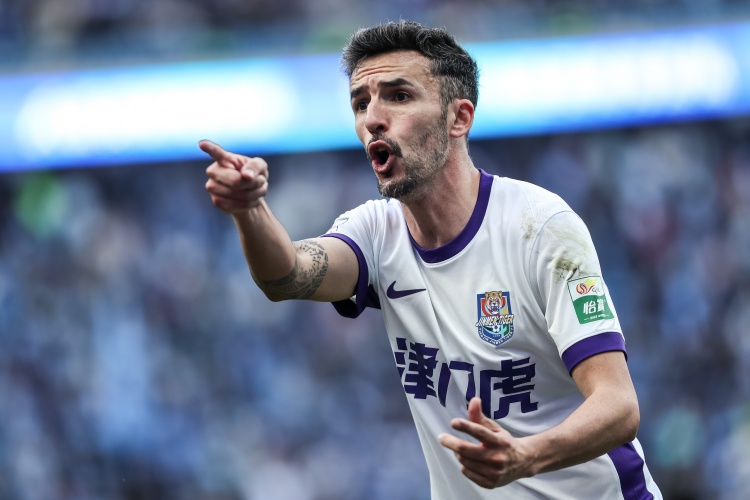 争气！球迷赞津门虎：太牛X了！你们用行动回应了一切