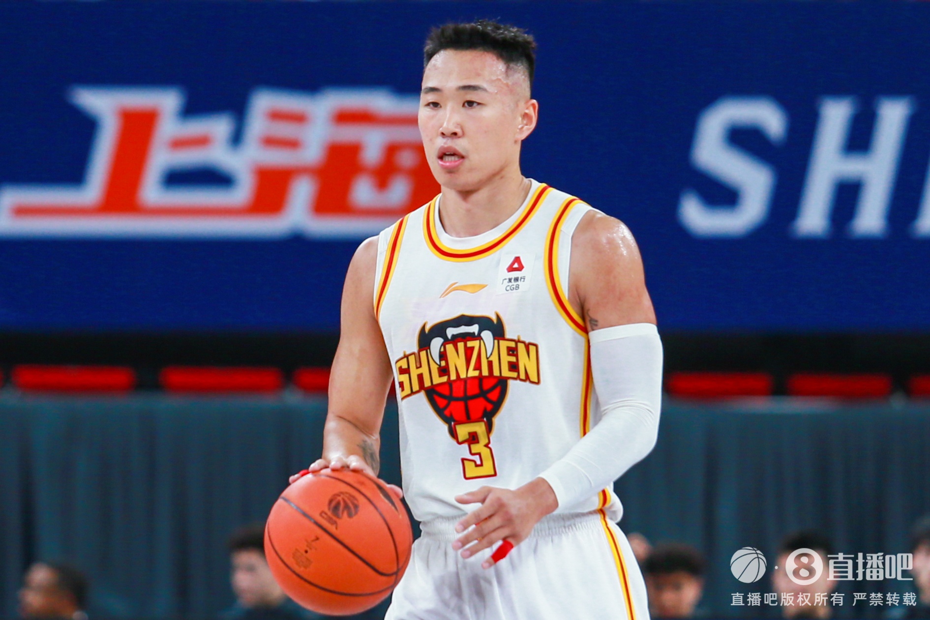 贺希宁：生涯初期感觉全明星很遥远 现在能和全明星联系上很满足